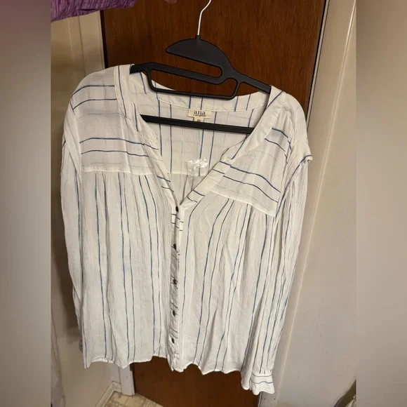 NWOT, size XXL a.n.a. long sleeve white button down blouse with blue stripes - Picture 9 of 14